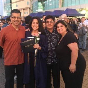 Meet your Posher, Monica